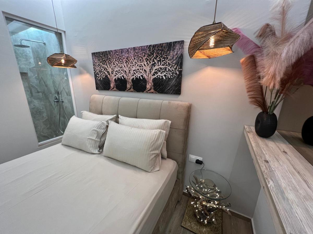 Supreme Secret Suite Alexandroupolis Buitenkant foto