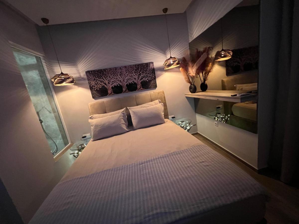 Supreme Secret Suite Alexandroupolis Buitenkant foto